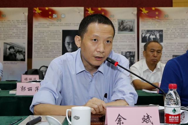 中国社科院马克思主义研究院研究员余斌在报告中认为,中国军工企业在